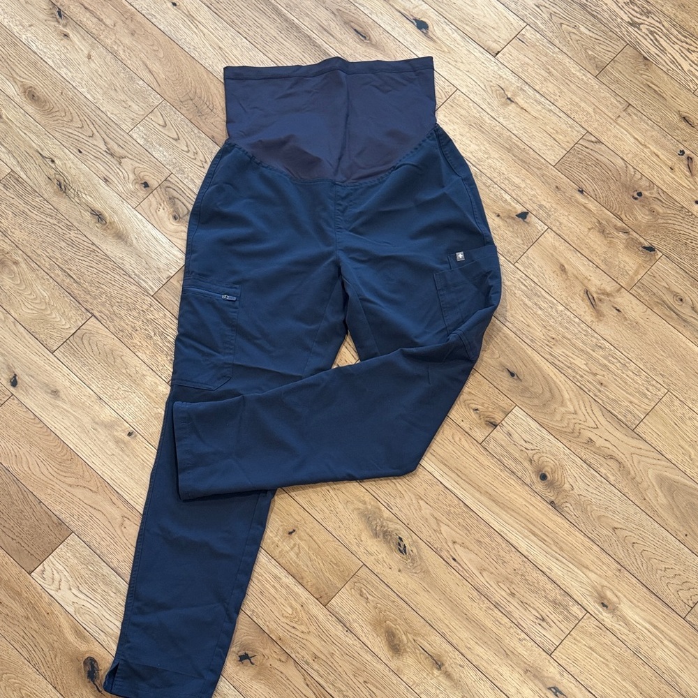 Figs dark harbor maternity pants size small.